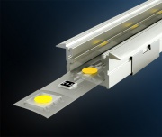 Profil LED universel Lars LB avec obturateur