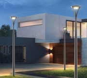 Lampe solaire de parc 15W Park-231R 3000lm avec poteau et fondation