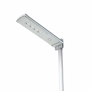 Lampadaire solaire V5-12P avec poteau et fondation