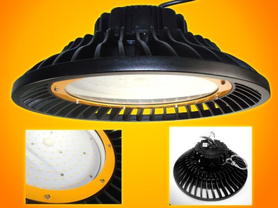 Lampe LED High Bay Noah I 200 W 4 000 K Philips